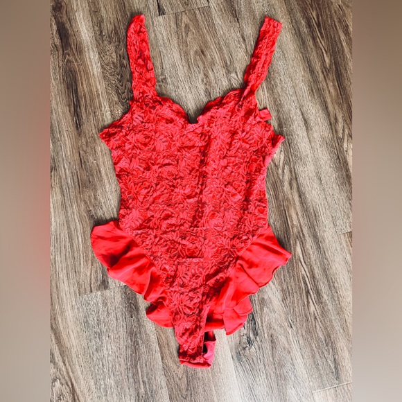 Vintage Victoria’s Secret red lace teddy lingerie large - Picture 3 of 8